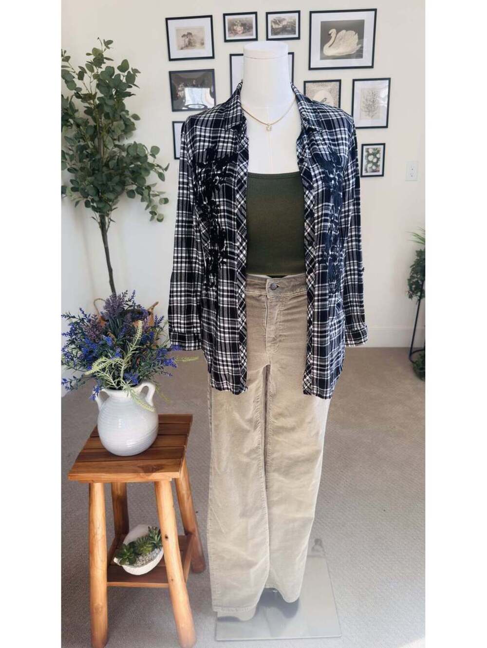 Westport 1962 Black Plaid Floral Embroidered Size M